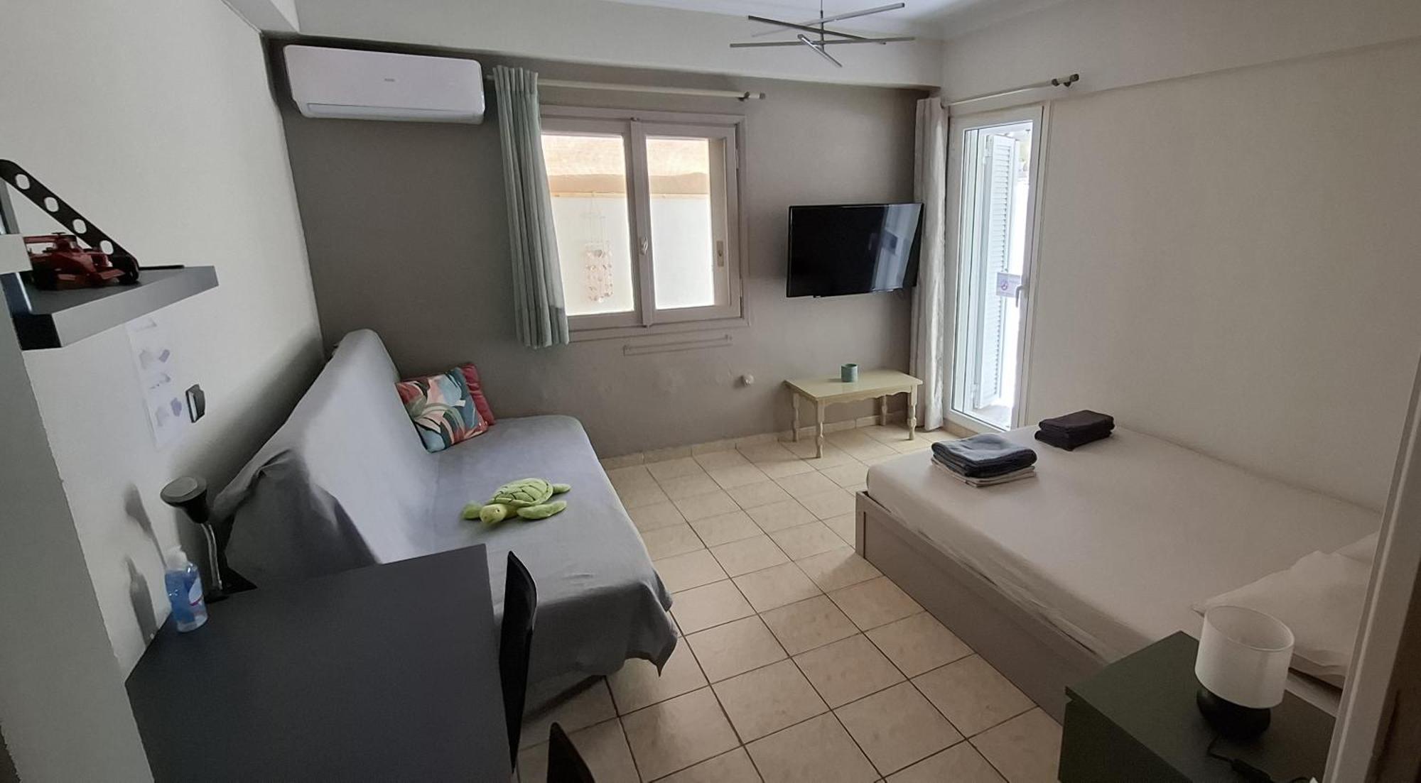 Honeybee4 - Cozy Studio Close To The Port, Airport & Athens Rafina  Bagian luar foto